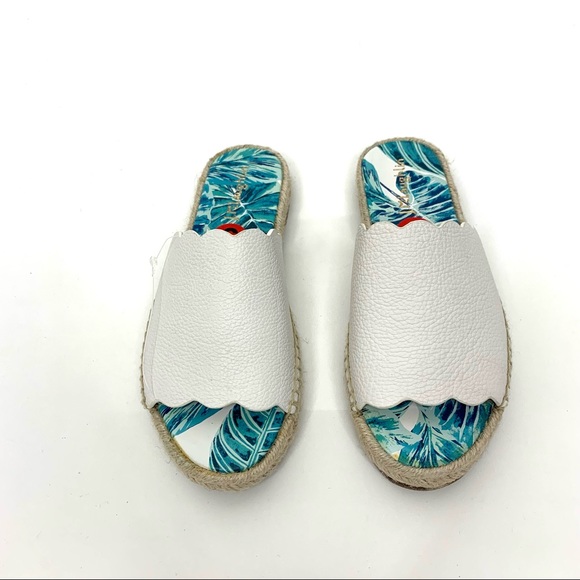J. McLaughlin White Scalloped Pebbled Leather Tropical Espadrille Slide Sandals - Picture 6 of 11